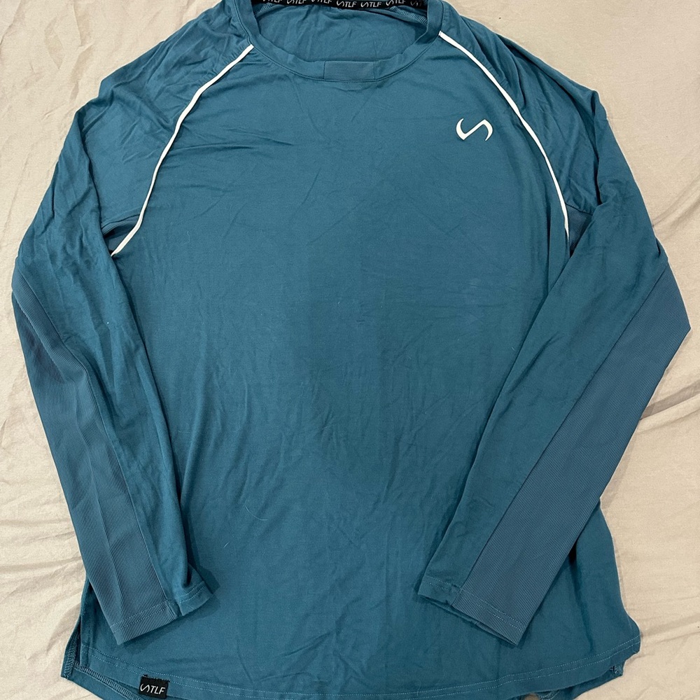 Stylish Blue and Teal T-Shirts - Picture 2 of 6